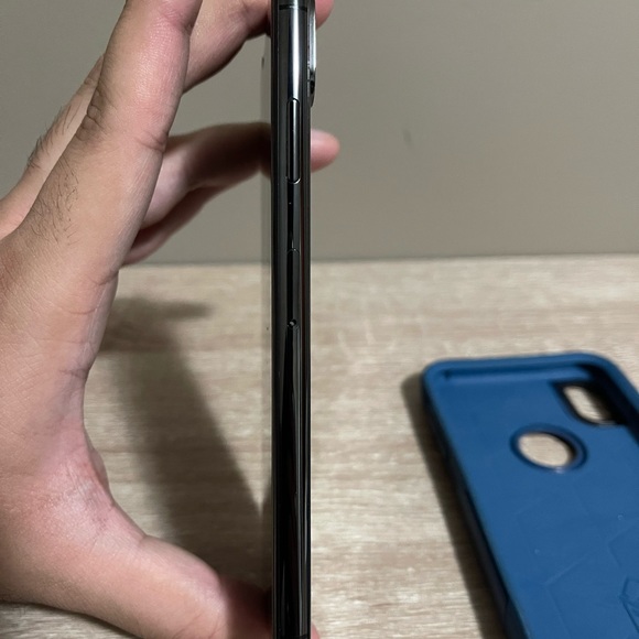 iPhone XS MAX 256gb - Picture 7 of 7